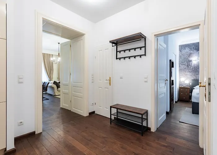 Luxury 2 Bedroom With King-size Beds Apartment