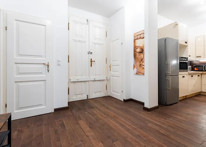 Apartment Luxury 2 Bedroom With King-size Beds *