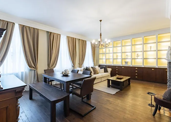 Apartment Luxury 2 Bedroom With King-size Beds *