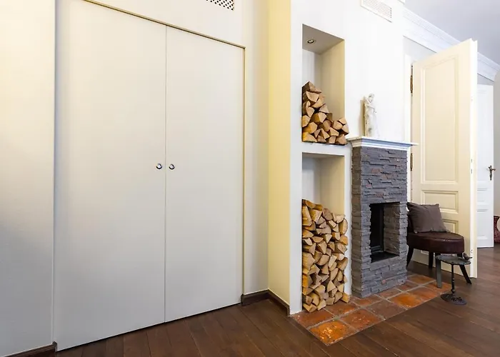 Luxury 2 Bedroom With King-size Beds Apartment *